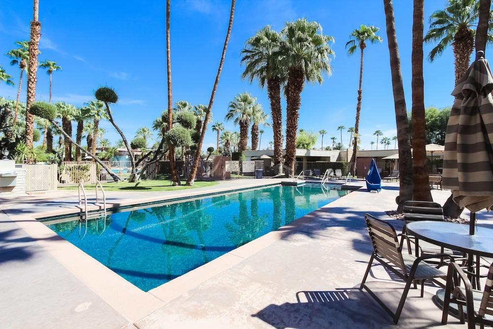 Desert Isle Resort Palm Springs Dış mekan fotoğraf
