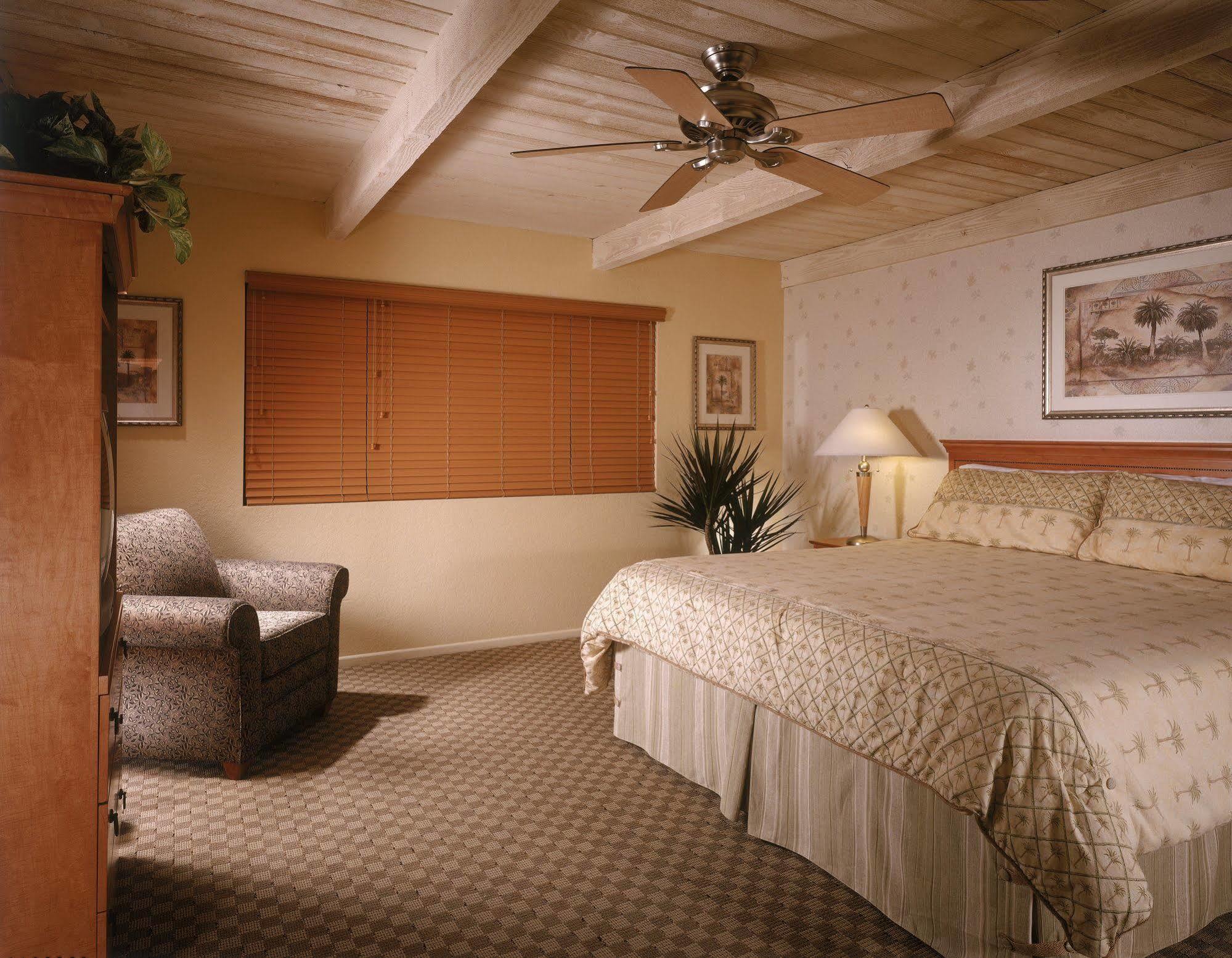 Desert Isle Resort Palm Springs Dış mekan fotoğraf